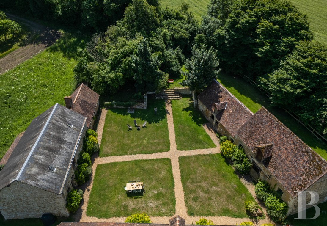 An 18th-century Perche farmhouse converted into a family home in the Orne department, on the border with the Sarthe department - photo  n°41
